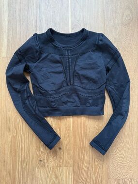 Black Long Sleeve Cropped activeware Top